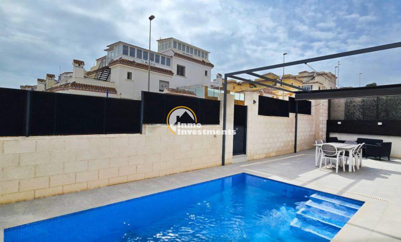 Resale - Villa - Orihuela Costa - Villamartin