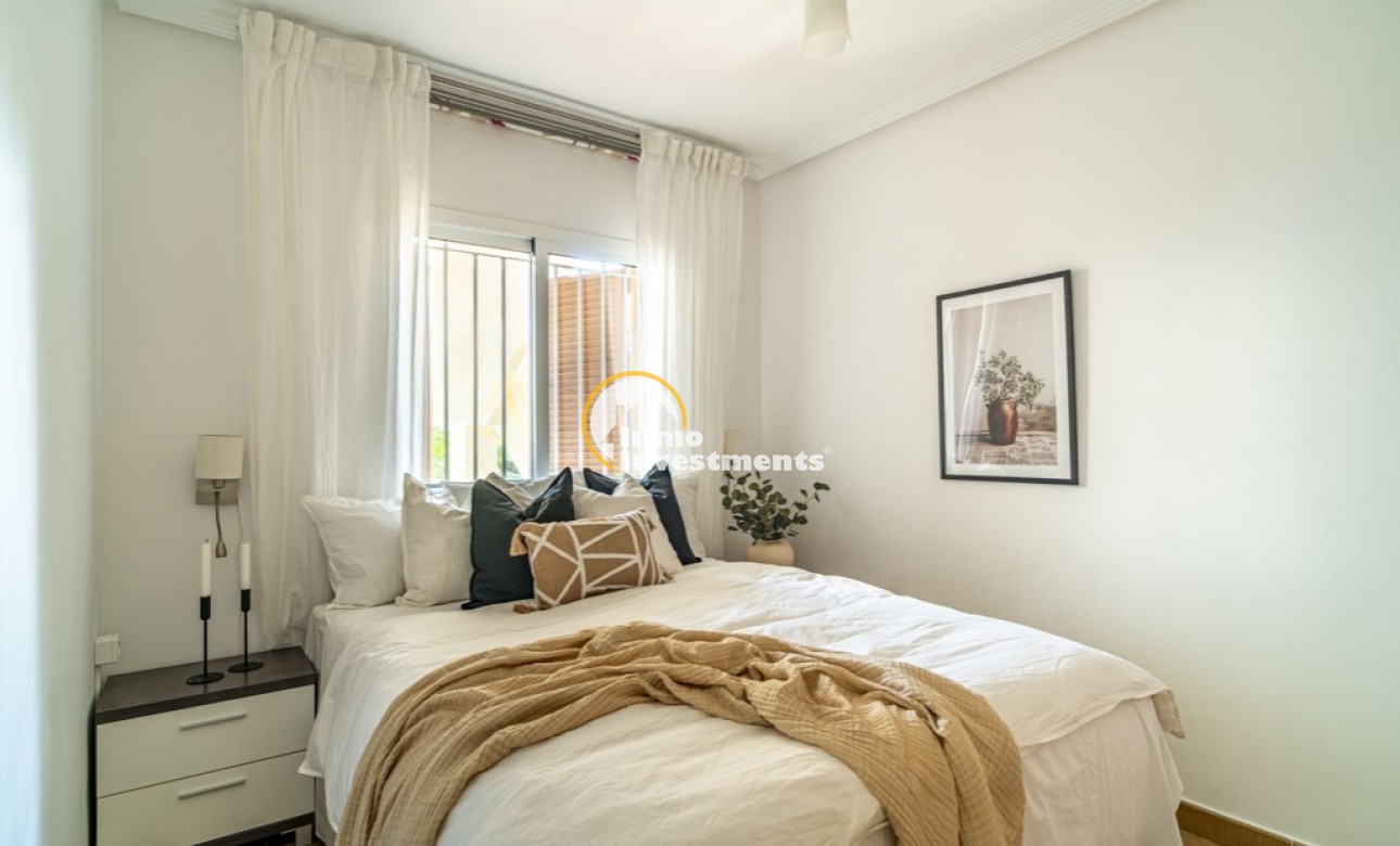 Resale - Apartment - Playa Flamenca - Zeniamar