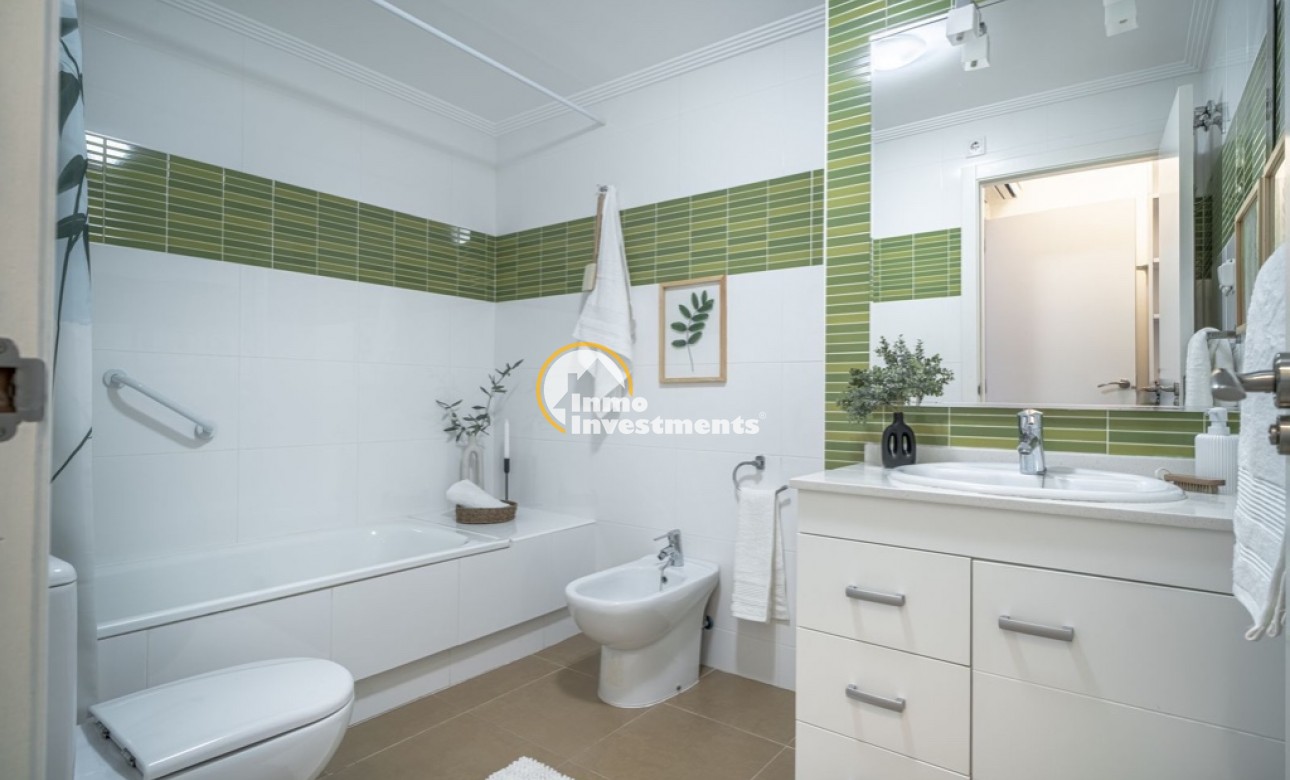 Resale - Apartment - Playa Flamenca - Zeniamar