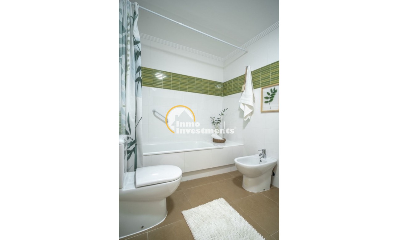 Resale - Apartment - Playa Flamenca - Zeniamar