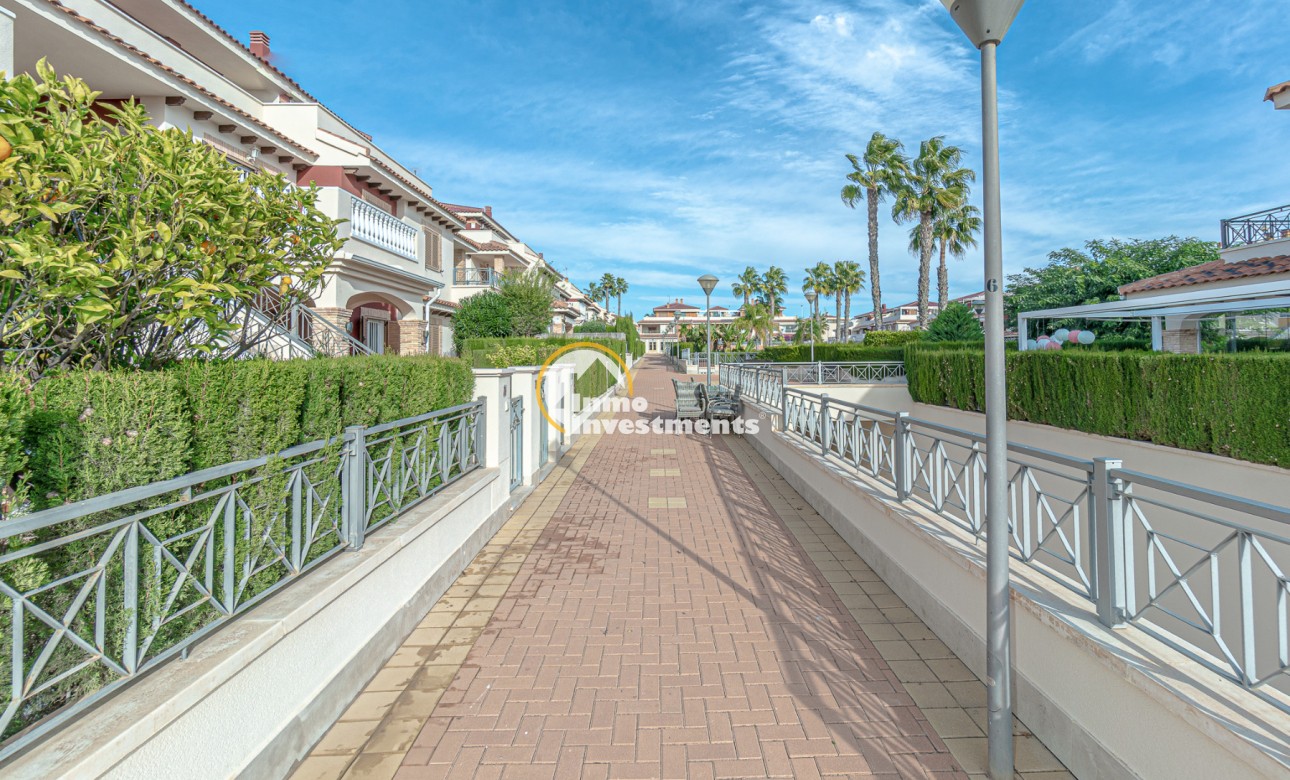 Resale - Apartment - Playa Flamenca - Zenia Mar