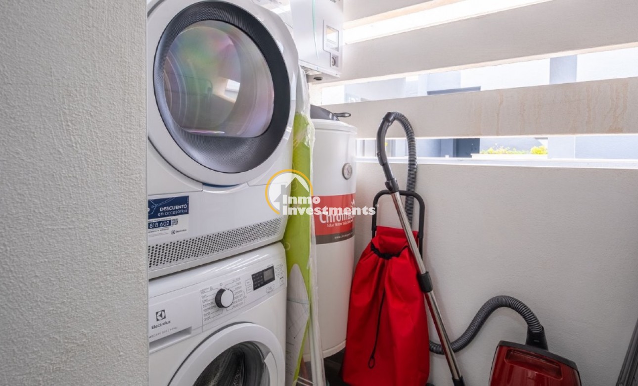 Resale - Apartment - Orihuela Costa - Playa Flamenca