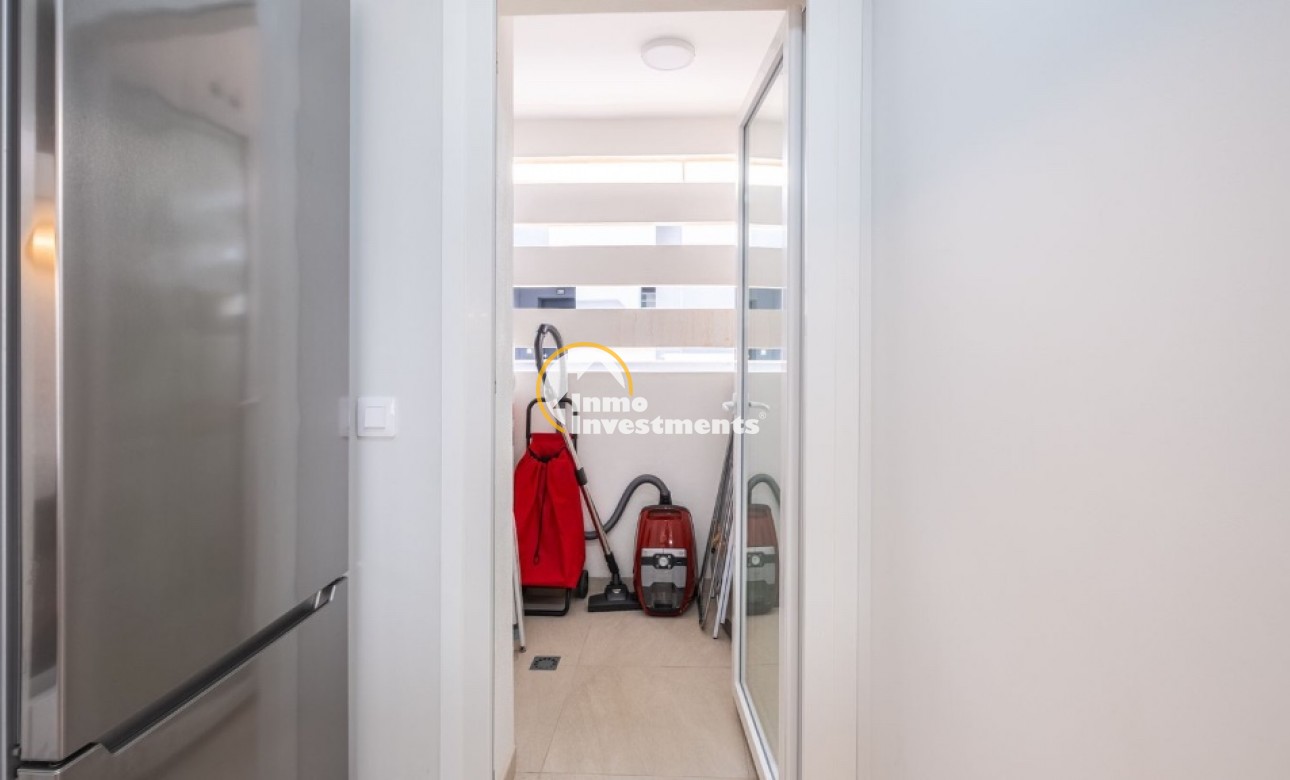 Resale - Apartment - Orihuela Costa - Playa Flamenca