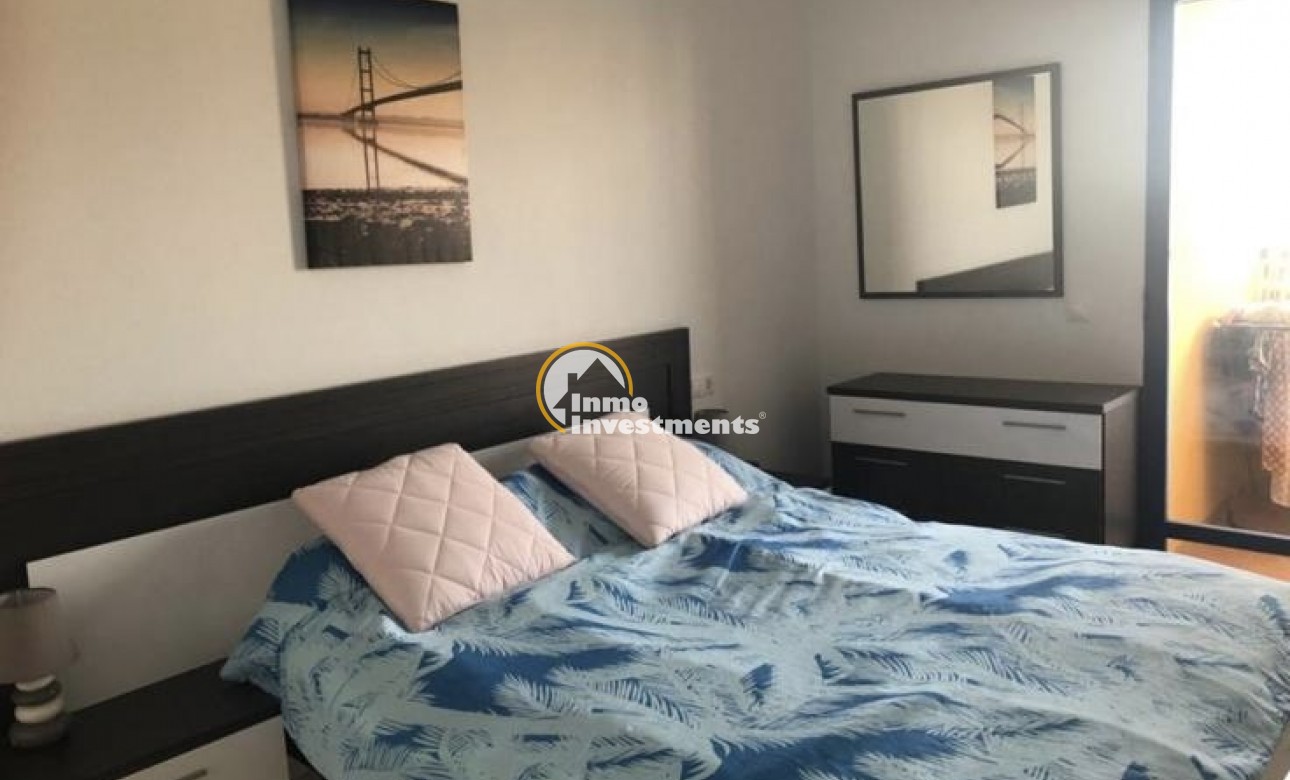 Resale - Apartment - Orihuela Costa - Campoamor