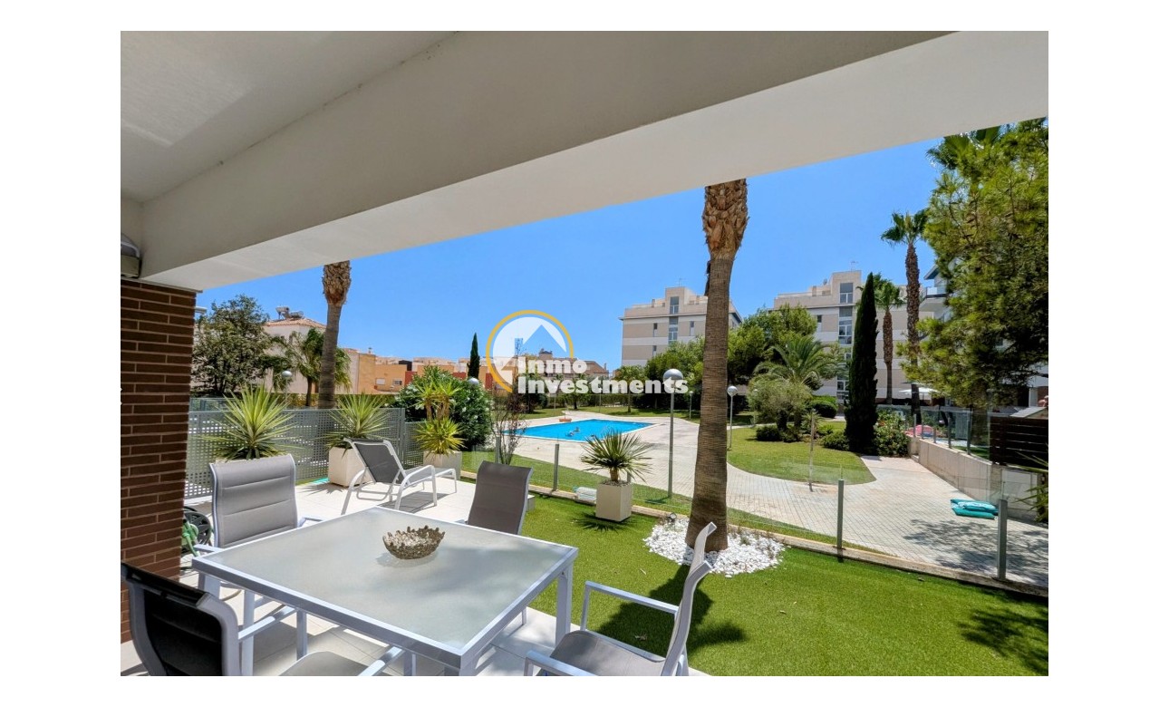 Resale - Apartment - Orihuela Costa - Villamartin