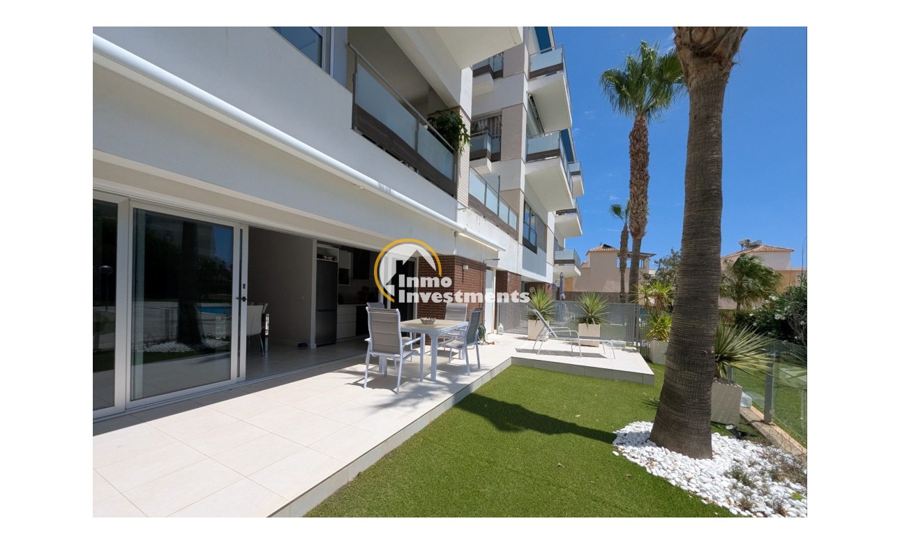 Resale - Apartment - Orihuela Costa - Villamartin