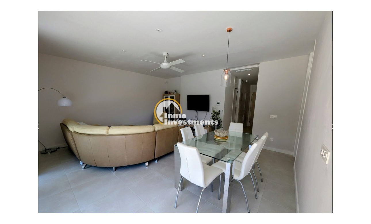 Resale - Apartment - Orihuela Costa - Villamartin