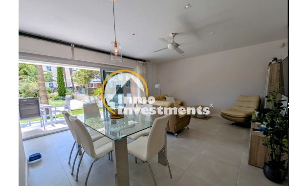 Resale - Apartment - Orihuela Costa - Villamartin