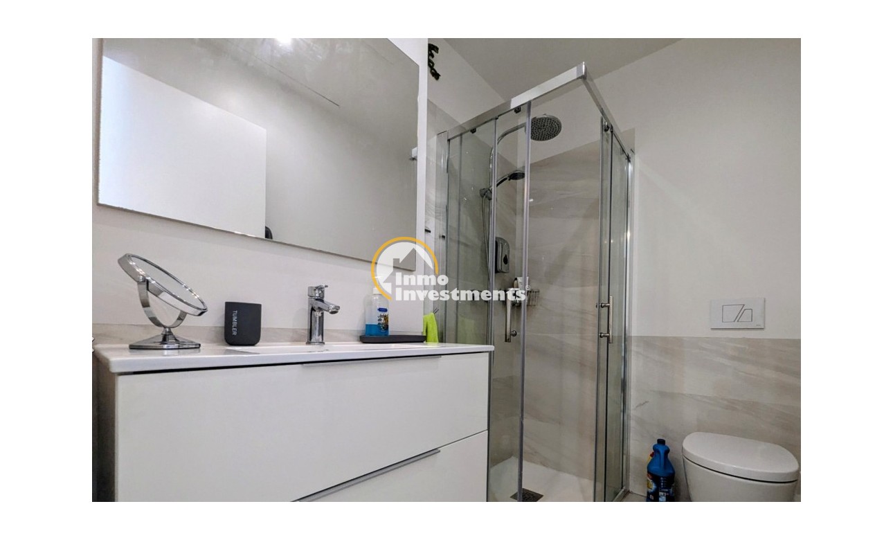 Resale - Apartment - Orihuela Costa - Villamartin