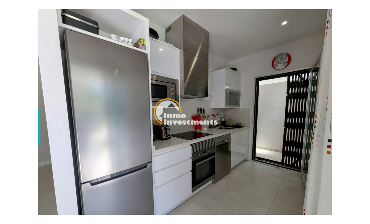 Resale - Apartment - Orihuela Costa - Villamartin