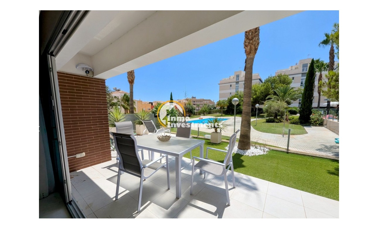 Resale - Apartment - Orihuela Costa - Villamartin