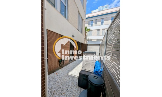 Resale - Apartment - Orihuela Costa - Villamartin