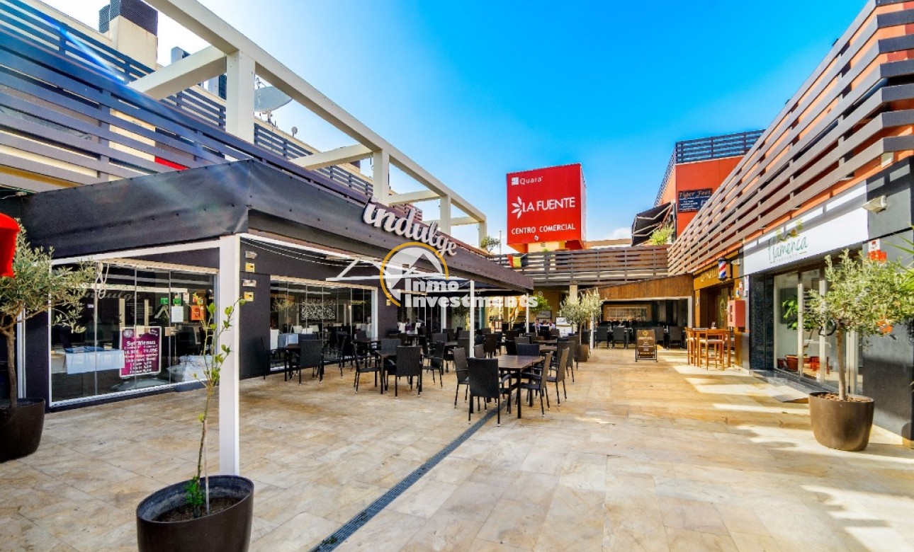 Resale - Apartment - Orihuela Costa - Villamartin