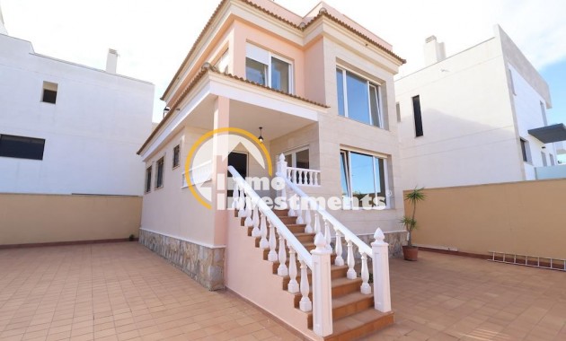 Reventa - Chalet independiente - Orihuela Costa - Villamartín-Las Filipinas