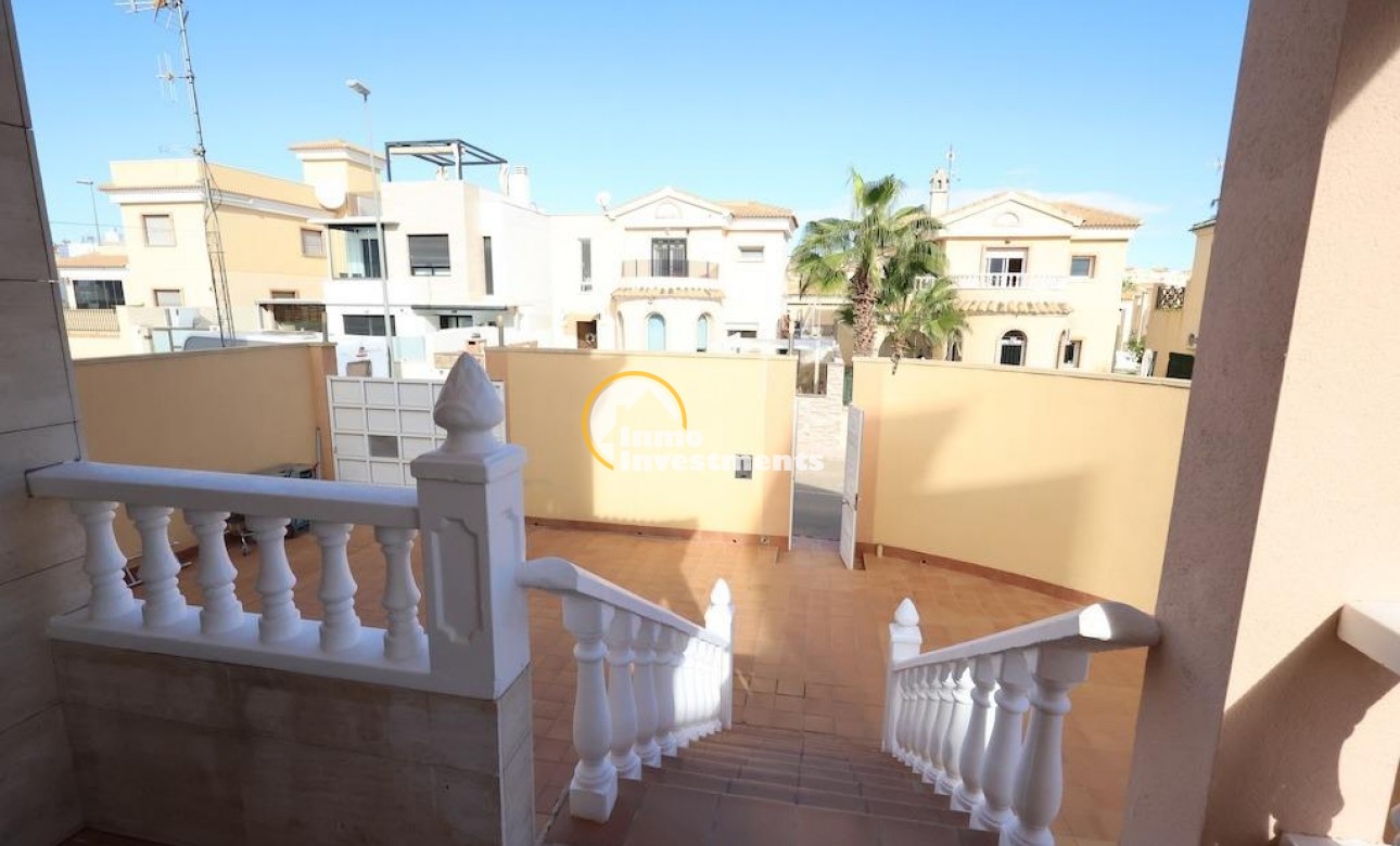 Reventa - Chalet independiente - Orihuela Costa - Villamartín-Las Filipinas