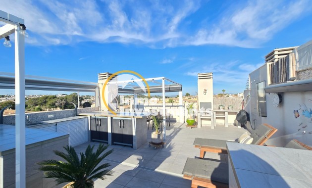 Reventa - Ático - Villamartin