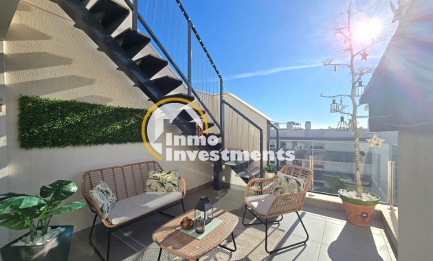 Reventa - Ático - Villamartin