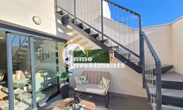 Reventa - Ático - Villamartin