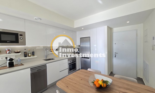 Reventa - Ático - Villamartin