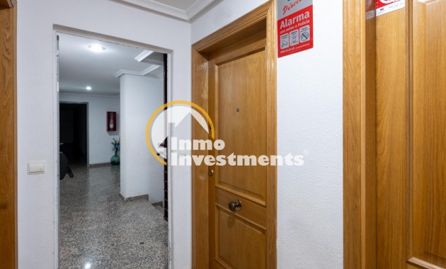 Gebrauchtimmobilien - Apartment - Torrevieja - Torrevieja Zentrum