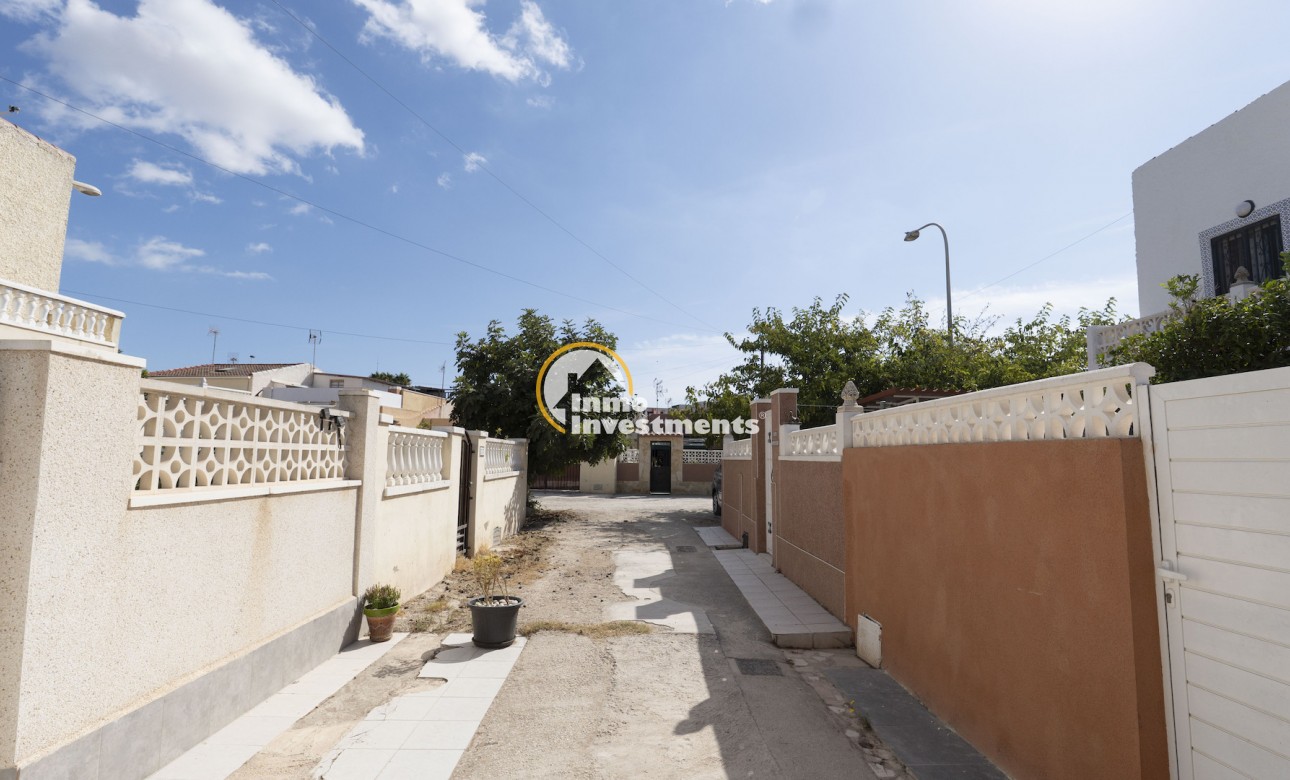 Resale - Town house - Torrevieja