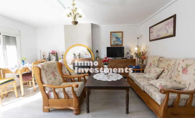 Resale - Town house - Torrevieja