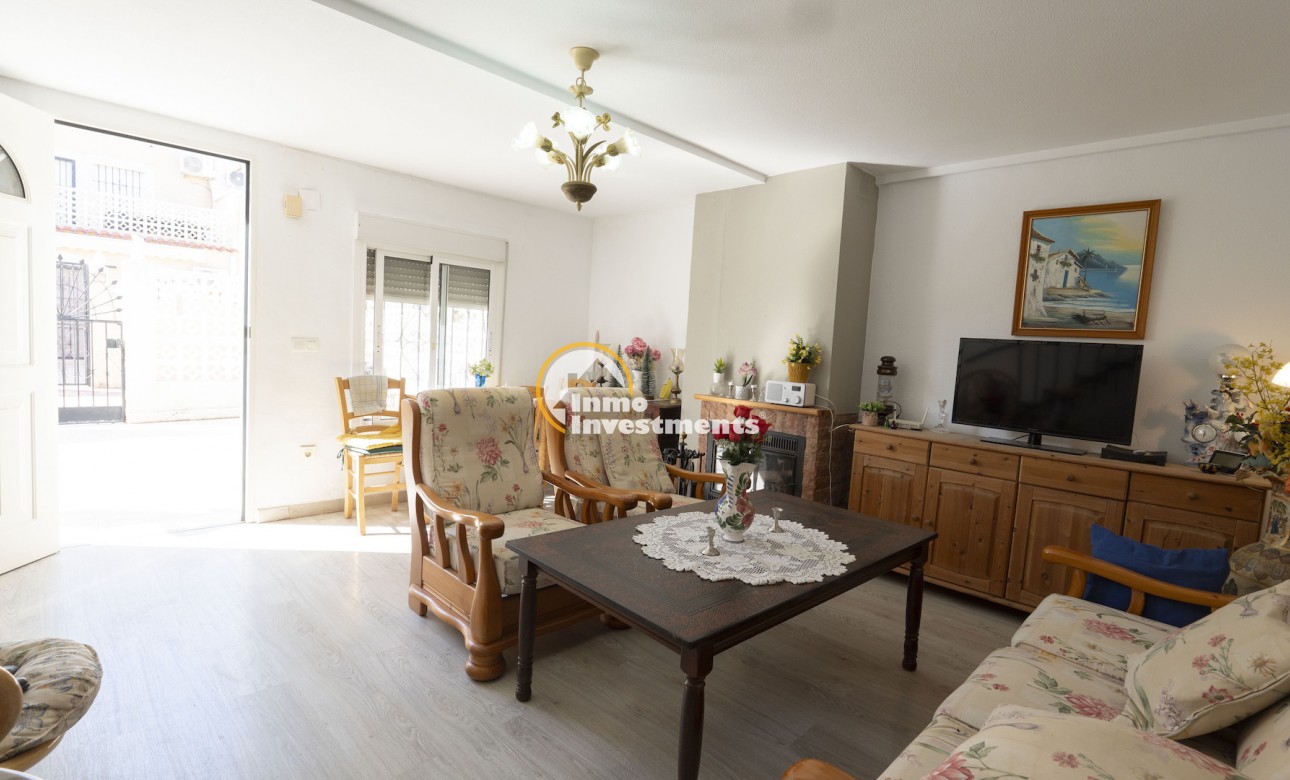 Resale - Town house - Torrevieja
