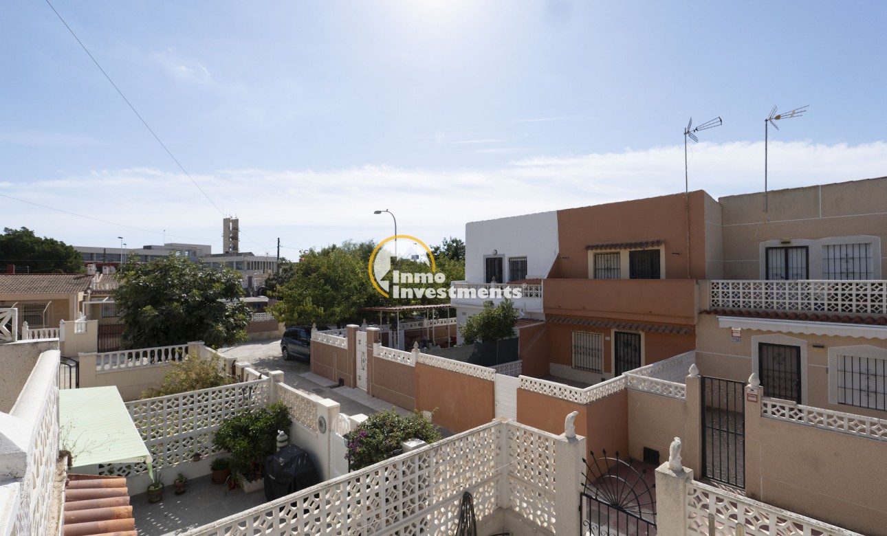 Resale - Town house - Torrevieja