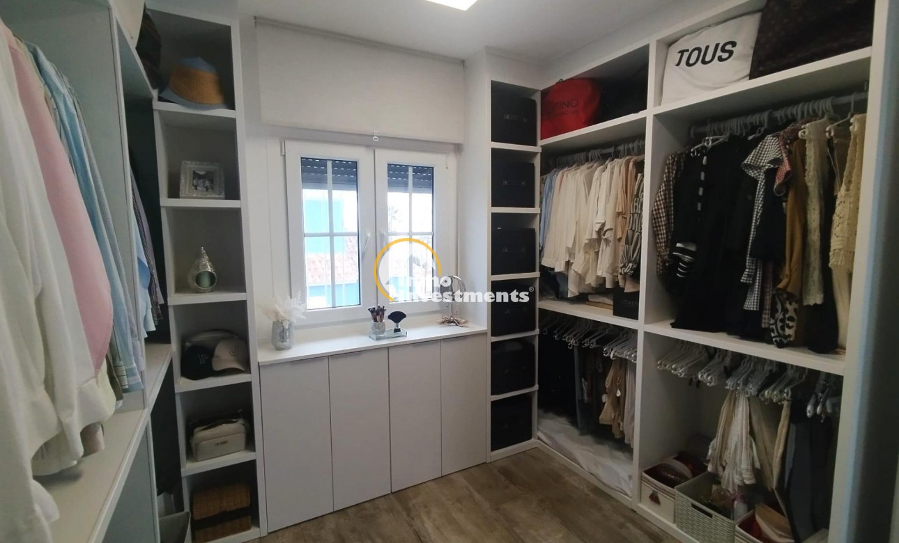 Resale - Villa - Villamartin - Las Filipinas