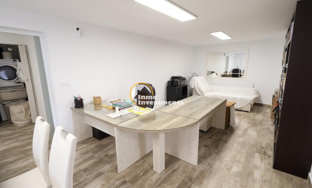 Resale - Villa - Villamartin - Las Filipinas