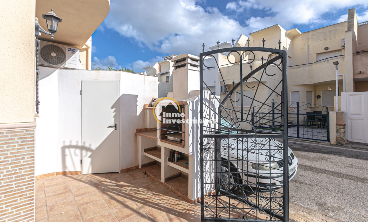 Reventa - Chalet adosado - Torrevieja - Torretas