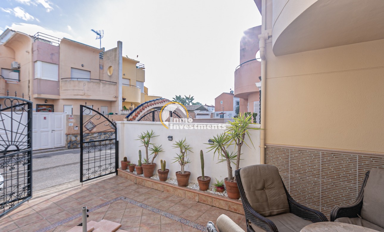 Reventa - Chalet adosado - Torrevieja - Torretas
