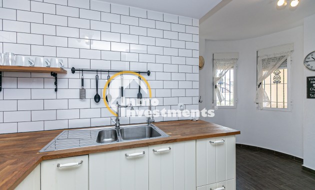 Reventa - Chalet adosado - Torrevieja - Torretas