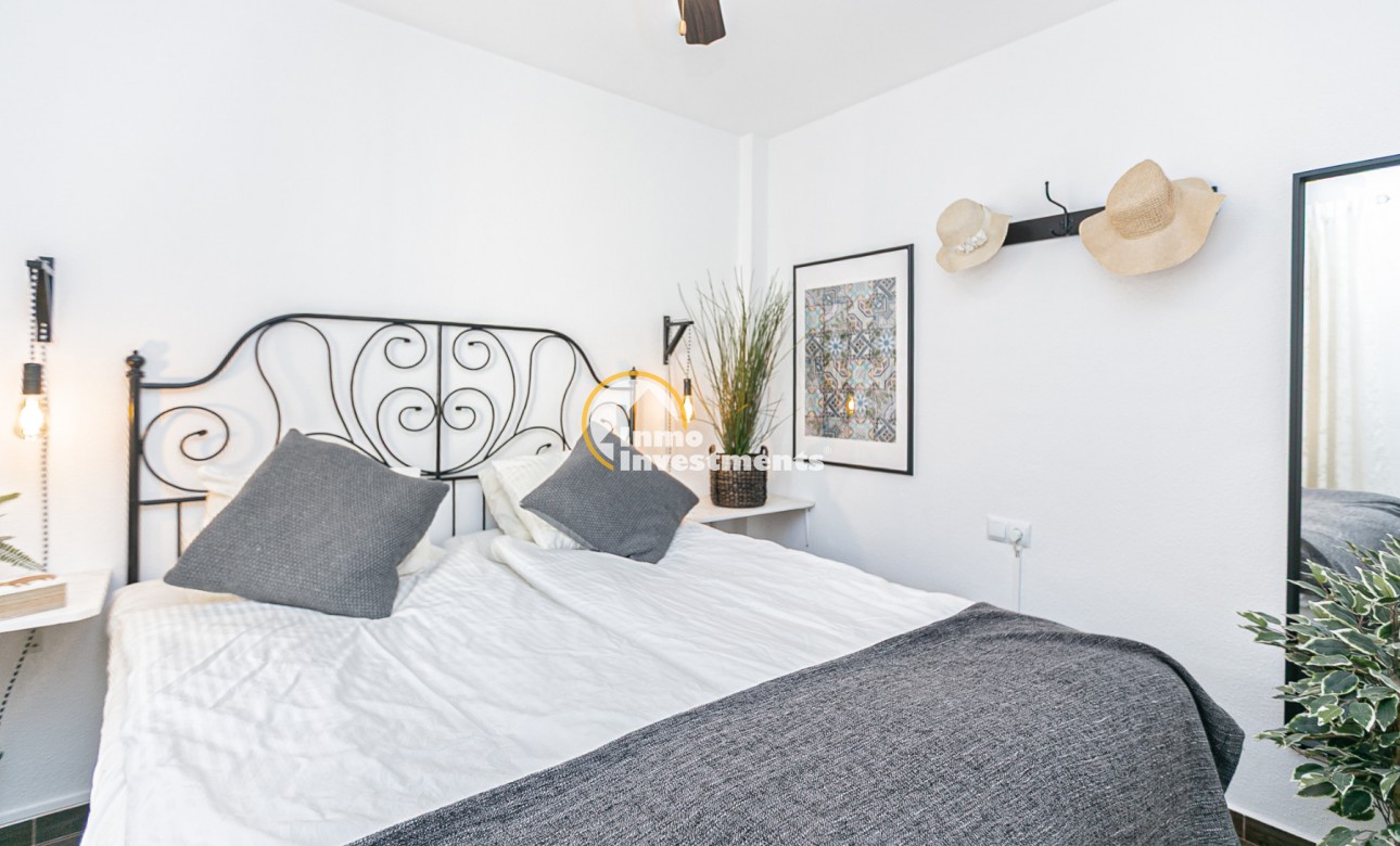 Reventa - Chalet adosado - Torrevieja - Torretas