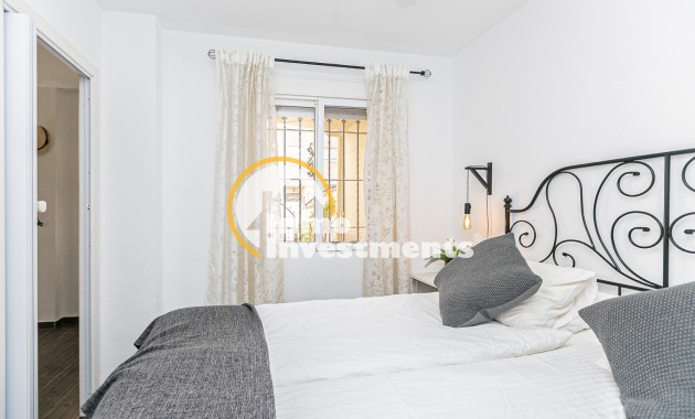 Reventa - Chalet adosado - Torrevieja - Torretas