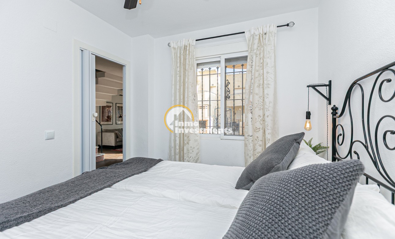 Reventa - Chalet adosado - Torrevieja - Torretas