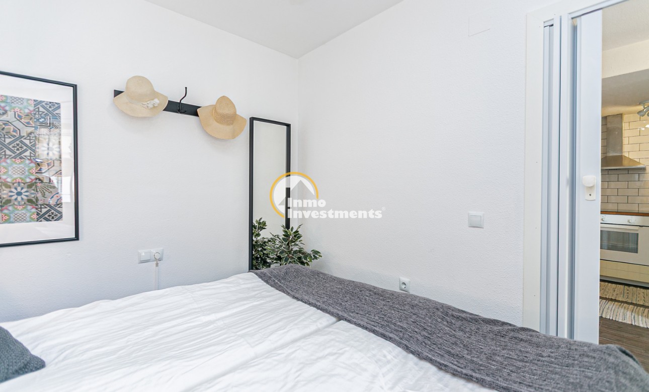 Reventa - Chalet adosado - Torrevieja - Torretas