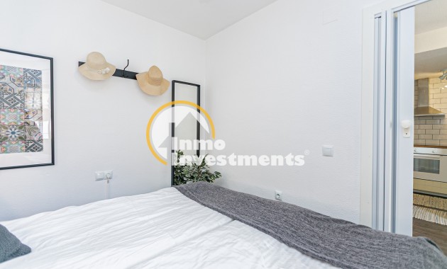 Reventa - Chalet adosado - Torrevieja - Torretas