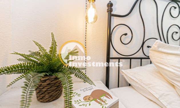 Reventa - Chalet adosado - Torrevieja - Torretas