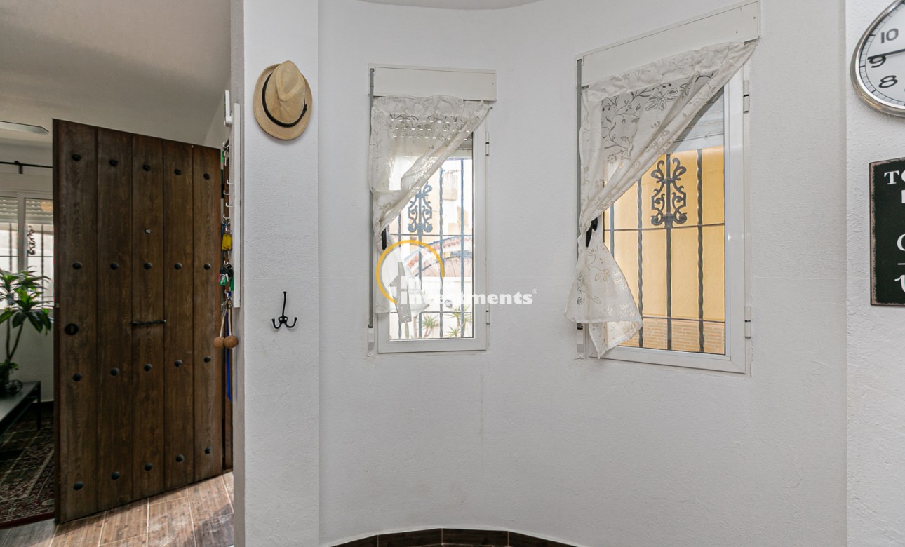 Reventa - Chalet adosado - Torrevieja - Torretas