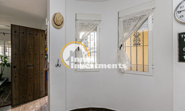 Reventa - Chalet adosado - Torrevieja - Torretas