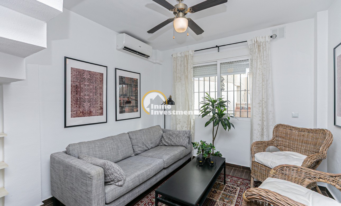 Reventa - Chalet adosado - Torrevieja - Torretas