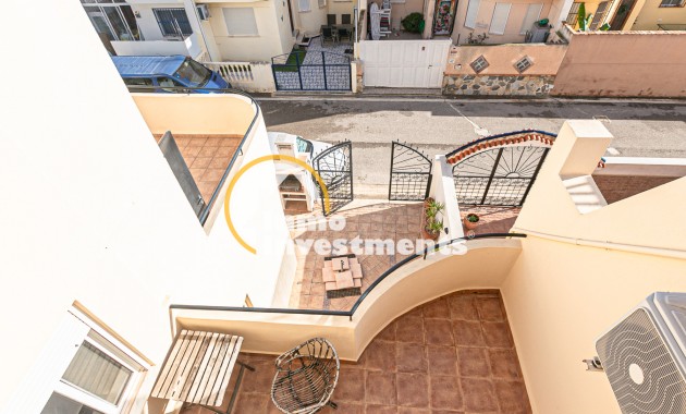 Reventa - Chalet adosado - Torrevieja - Torretas