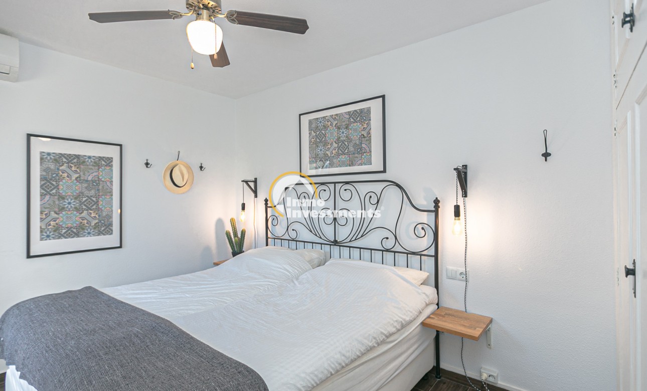 Reventa - Chalet adosado - Torrevieja - Torretas