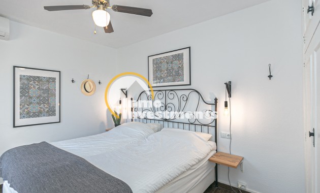 Reventa - Chalet adosado - Torrevieja - Torretas