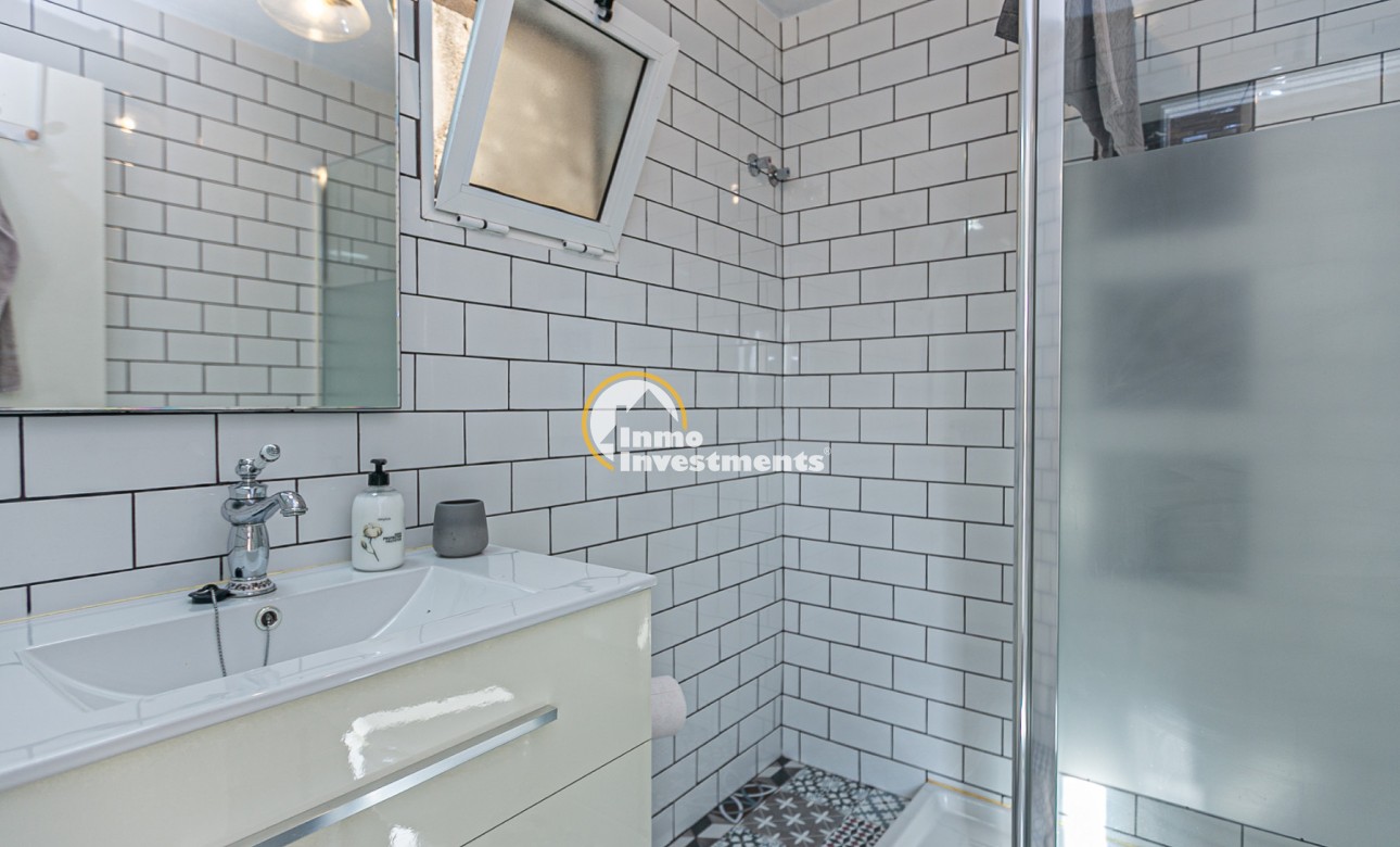 Reventa - Chalet adosado - Torrevieja - Torretas