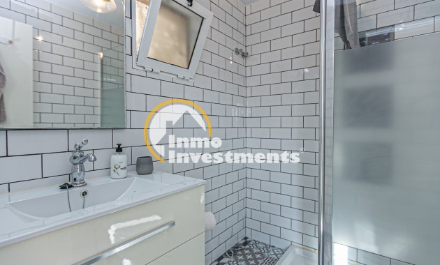 Reventa - Chalet adosado - Torrevieja - Torretas