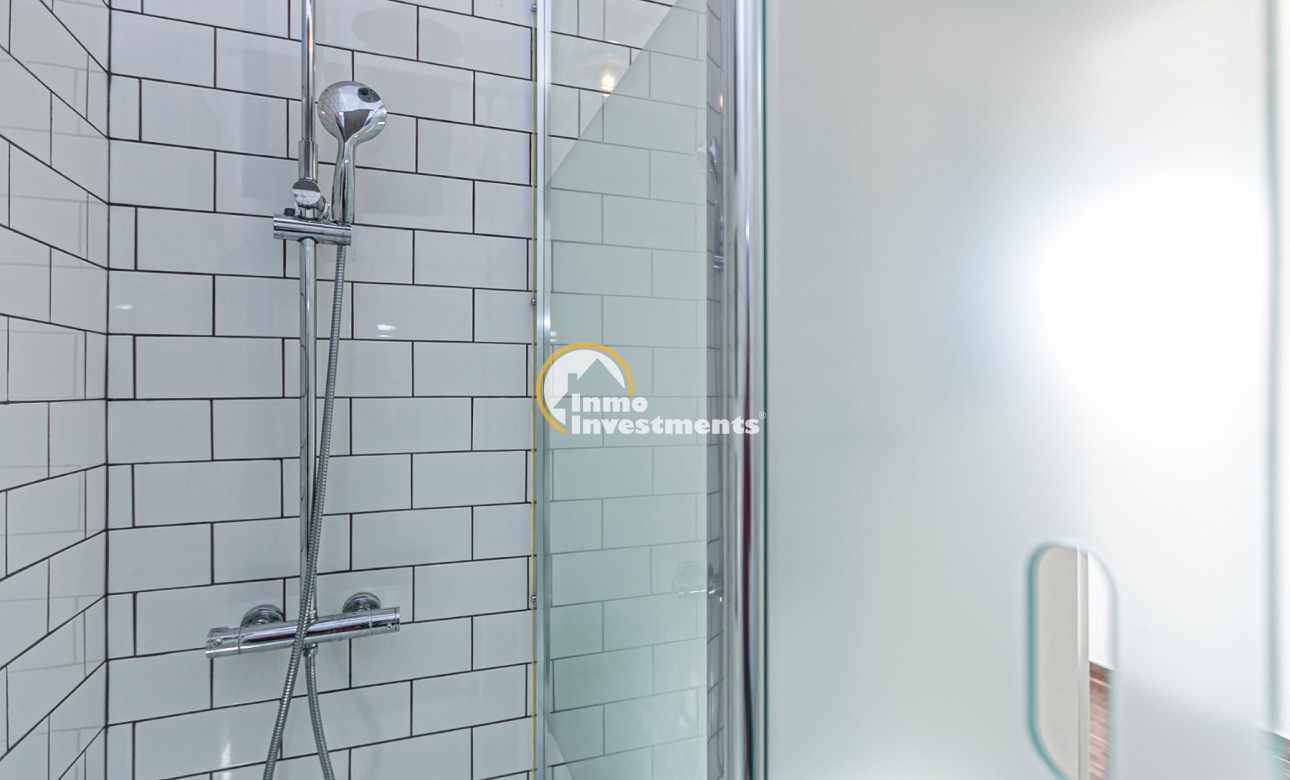 Reventa - Chalet adosado - Torrevieja - Torretas