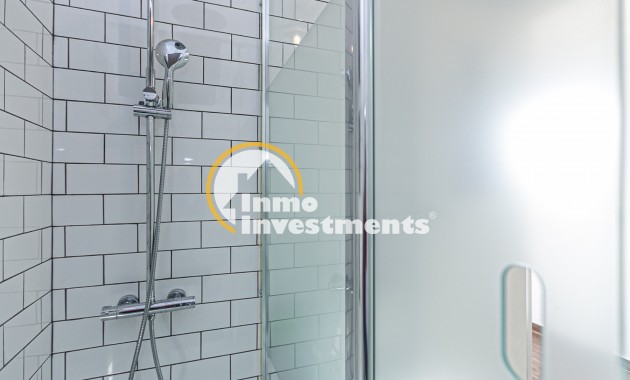 Reventa - Chalet adosado - Torrevieja - Torretas