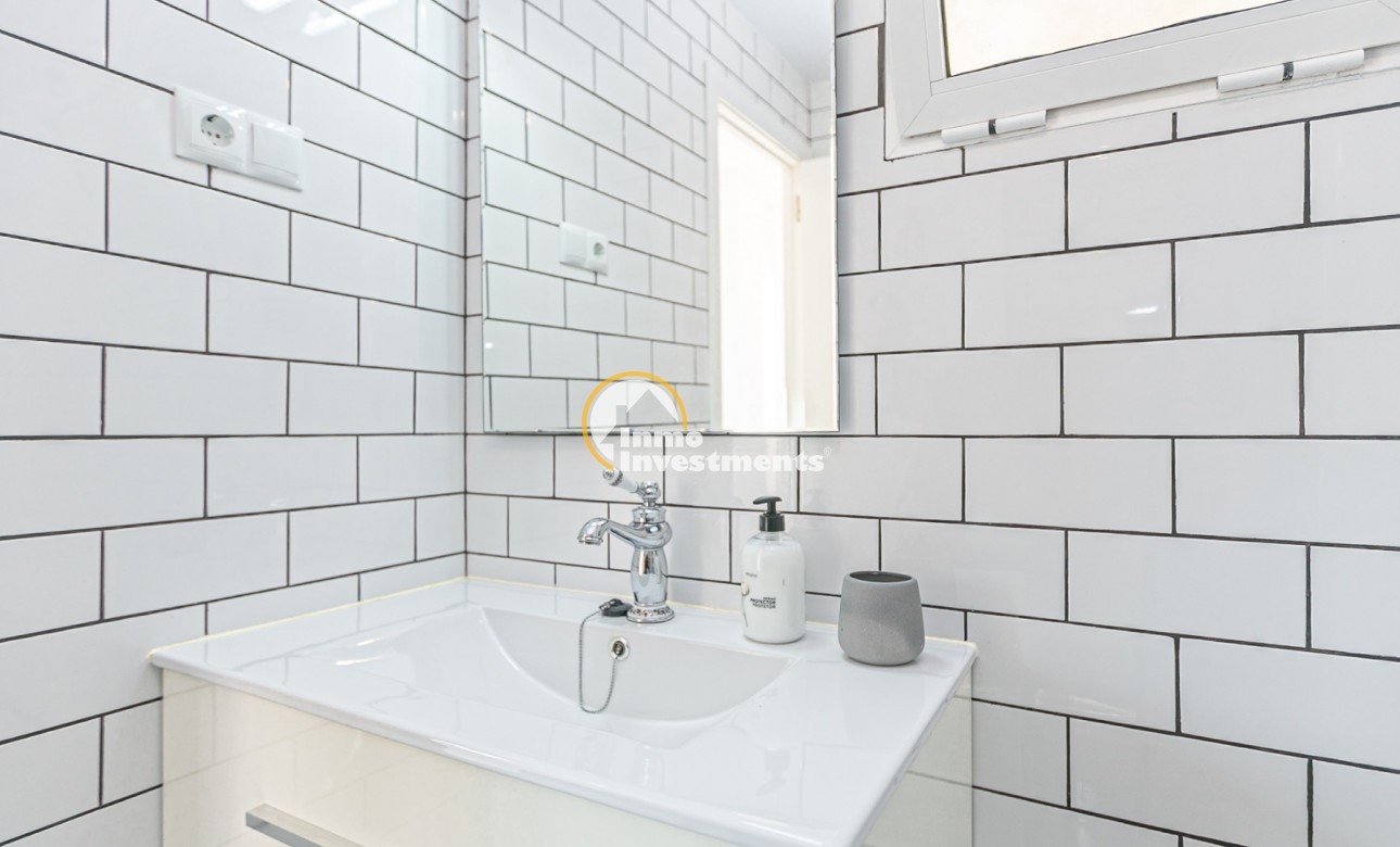 Reventa - Chalet adosado - Torrevieja - Torretas